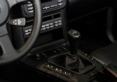 Transmisia automată vs. transmisia manuală: avantaje și dezavantaje