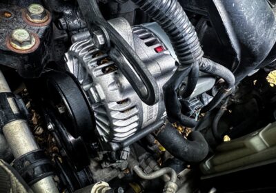 Ce indică bătăile metalice apărute la motor